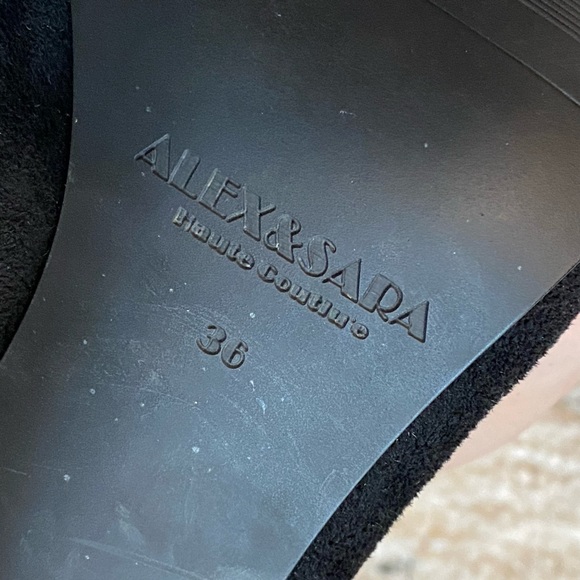 Women boots - Picture 4 of 4